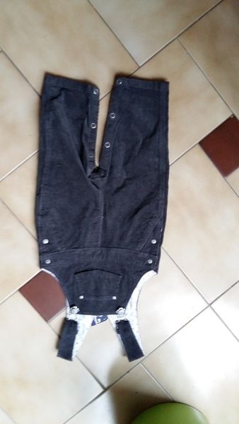 salopette en velours 20 L�signy (77)