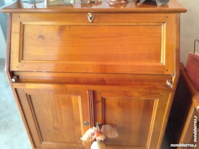 Secr�taire en merisier 460 Tours (37)