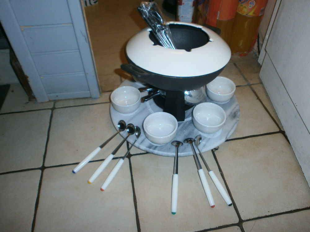 service � fondue bourguignonne avec plateau tournant 20 Brest (29)