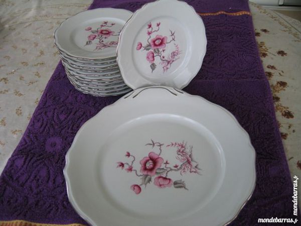 Service � g�teaux porcelaine de lourioux 30 Corbeil-Essonnes (91)
