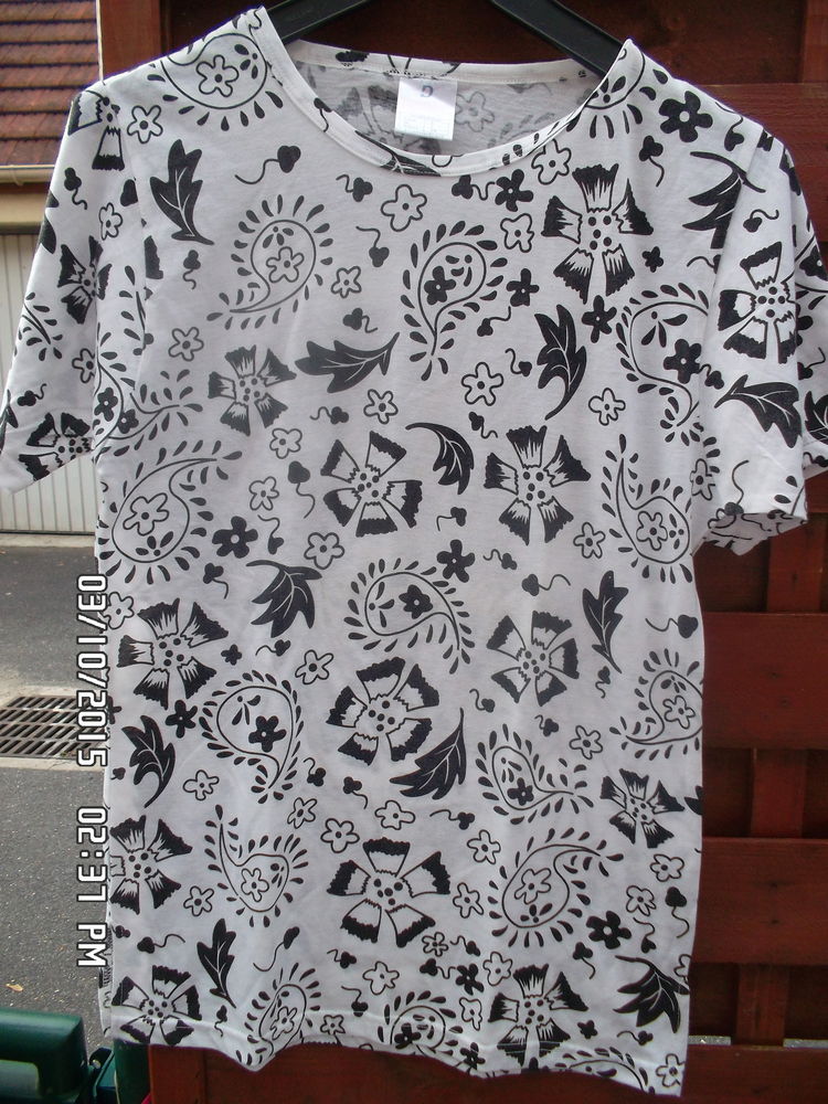 TEE SHIRT BLANC-NOIR DAMART*JUSTE 2E*KIKI60230 2 Chambly (60)