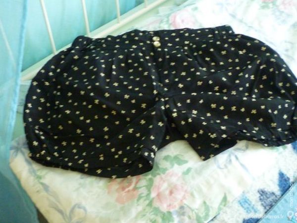 Short noir petits dessins blancs 15 Le Syndicat (88)