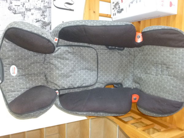 Si�ge auto 49 Challes-les-Eaux (73)