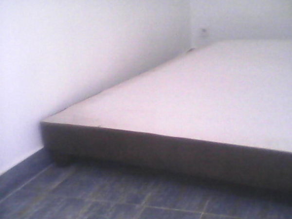 SOMMIER � lattes+pieds bois marron 160/200cm 60 Marseille 1 (13)