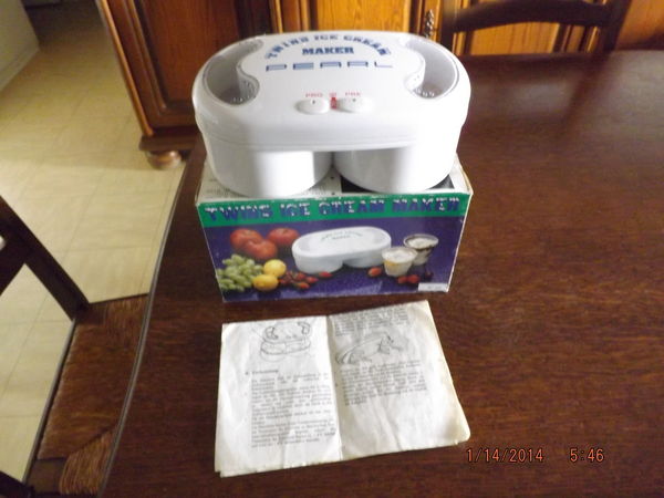 SORBETI�RE Twins Ice Cream Maker (CBT-948) 10 Vitrolles (13)