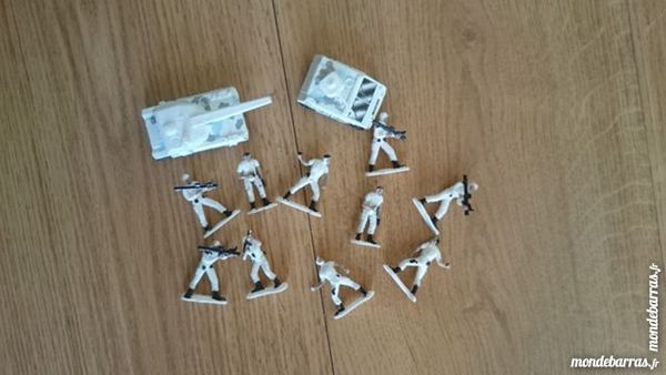 Lot de sujets et chars squad force 7 Asni�res-sur-Seine (92)