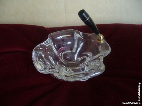 superbe cendrier cristel avec porte stylo 25 Paris 18 (75)