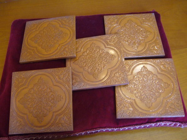 5 superbes dessous-plats c�ramique de Parme 35 Paris 18 (75)