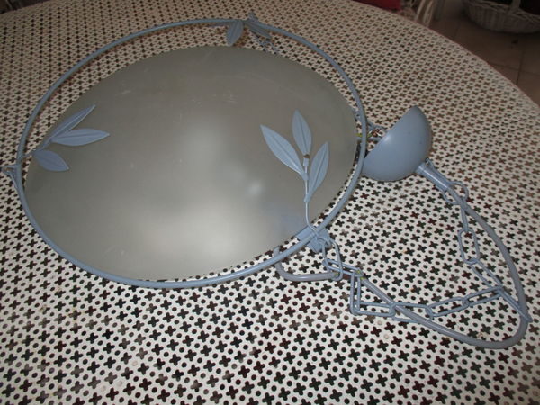 suspension opale et m�tal bleu 10 Velleron (84)