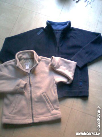 2 sweats 6 et 8 ans - zoe 4 Martigues (13)