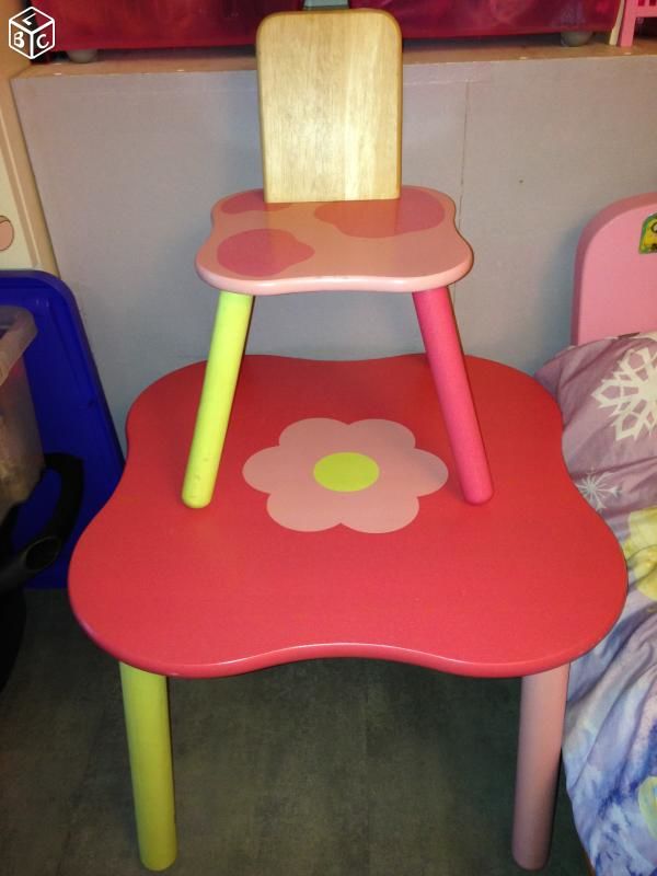 Table et chaise en bois enfant 25 Bouc-Bel-Air (13)