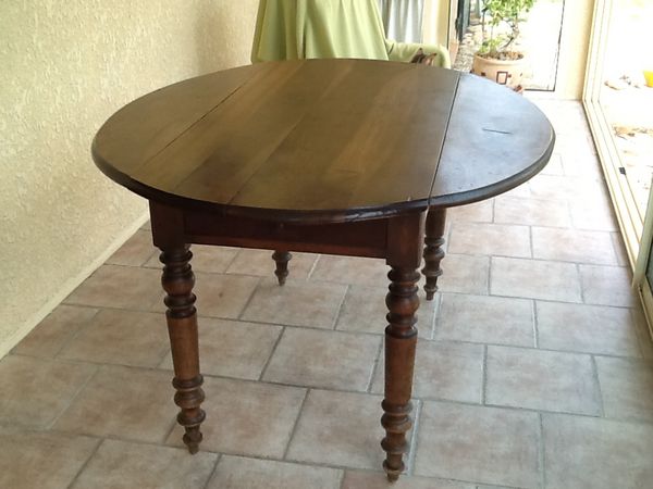 Table Louis Philippe ch�ne 120 Saint-Paul-Trois-Ch�teaux (26)