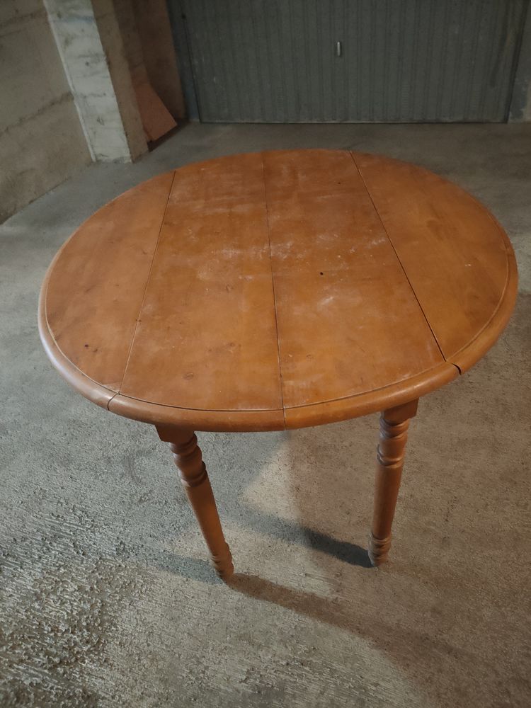 Achetez table ronde bois occasion annonce vente à Menton 06 WB171513642