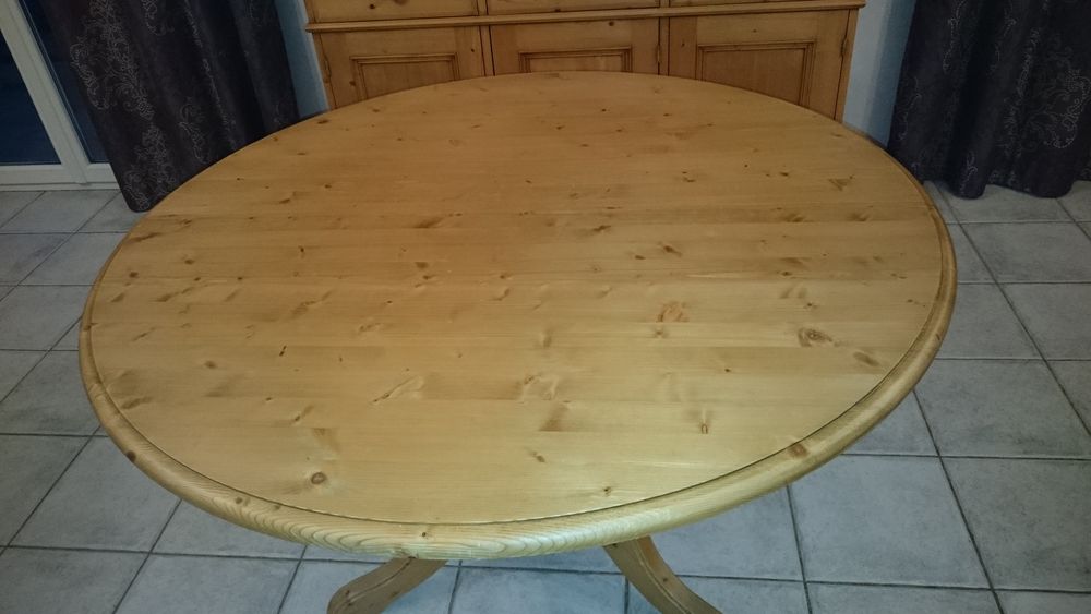 table ronde tripode 350 Saint-Jean-de-Fos (34)