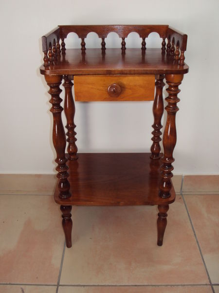 table de t�l�phone 10 Uchaud (30)