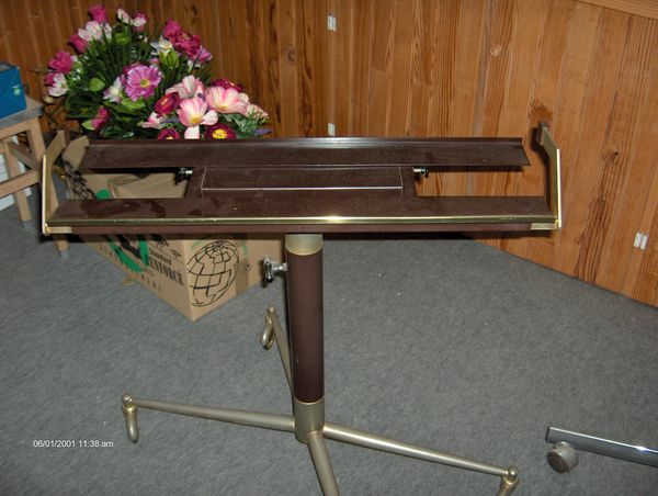 table de t�l�vision en acier sur roulettes 3 Cormeilles-en-Parisis (95)