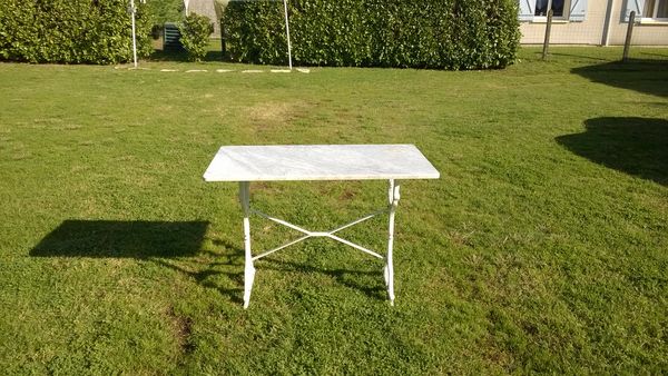 table bis trot plus deux chaises 0 Saint-Savin (33)