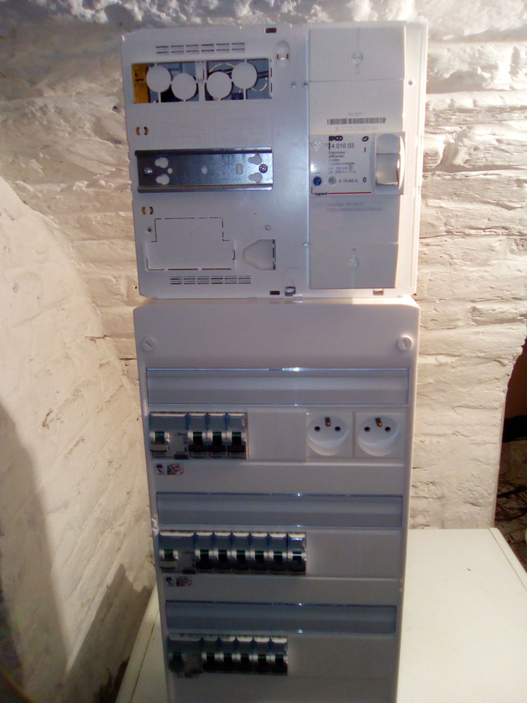 Tableau �lectrique neuf 260 Denain (59)