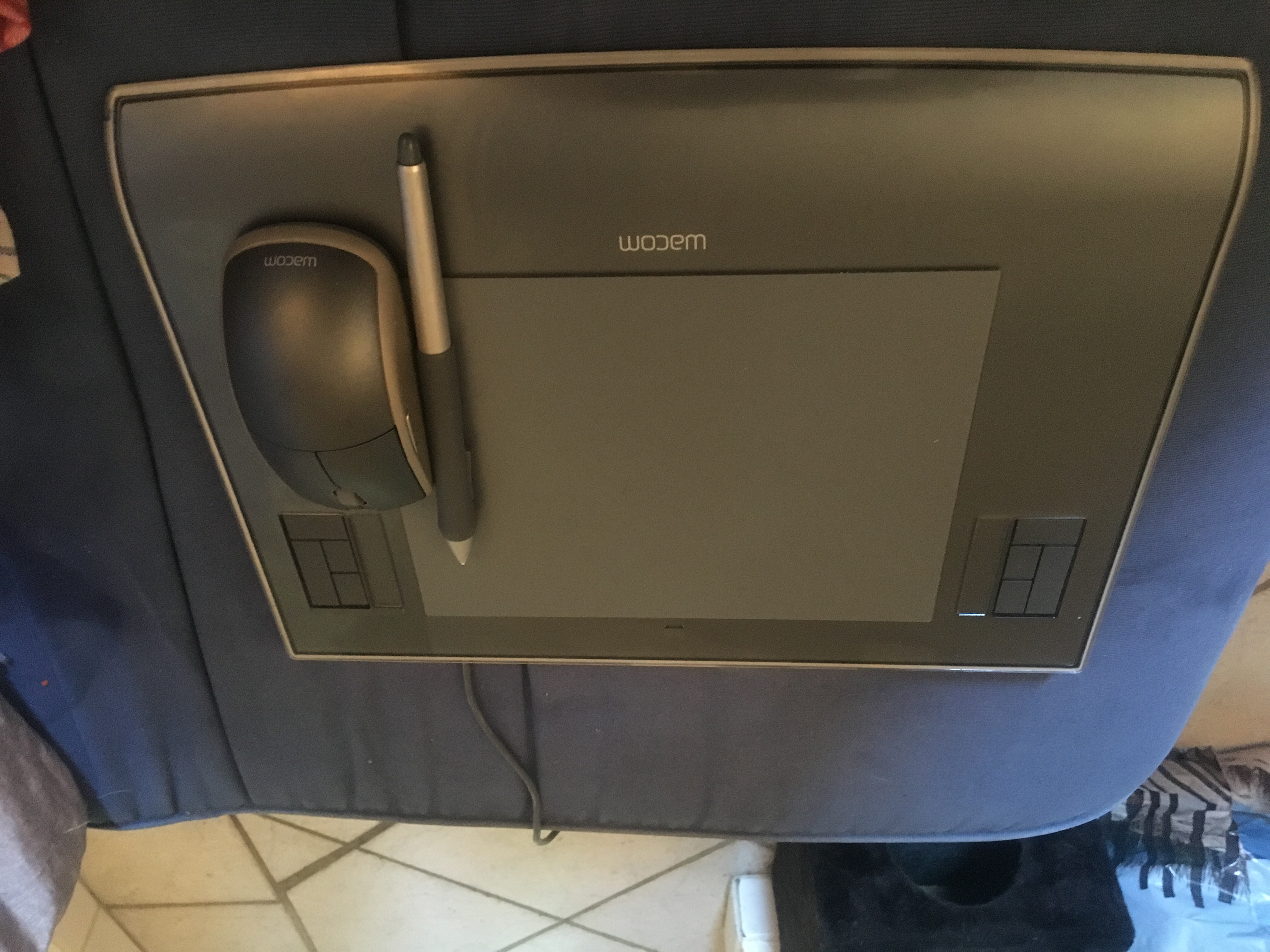 tablette graphique intuos ptz 630 100 Hagenthal-le-Bas (68)