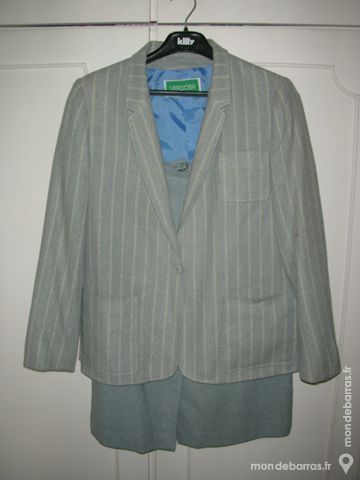 Tailleur bleu gris 12 Thiais (94)