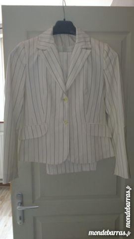 tailleur pantalon blanc rayures anthracite 25 Charmes (88)