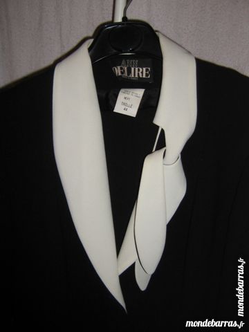 tailleur tr�s �l�gant 100 Aix-en-Provence (13)