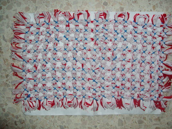 j'ai des TAPIS SUR CLOUS neuf 0 Uz�s (30)