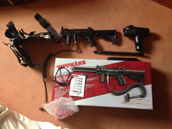 TIPPMANN A5 STEALTH R�VIS� + �QUIPEMENTS ANNEXES 0 Lyon 6 (69)