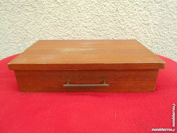 2 TIROIRS bois 17 Dammarie-les-Lys (77)