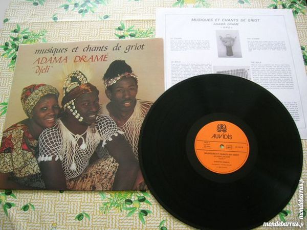 33 TOURS ADAMA DRAME  Djeli  musiques et chants 25 Nantes (44)