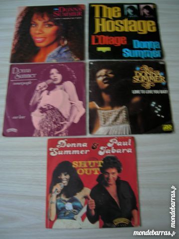 45 TOURS DONNA SUMMER. Lot de CINQ 45 Tours. 37 Nantes (44)