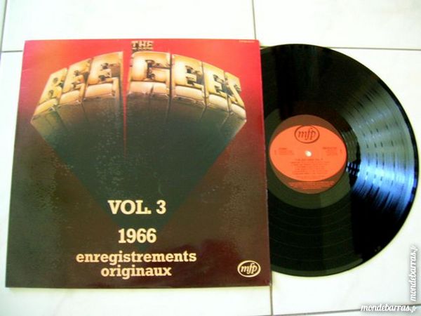 33 TOURS THE BEE GEES Vol.3 - 1966 10 Nantes (44)