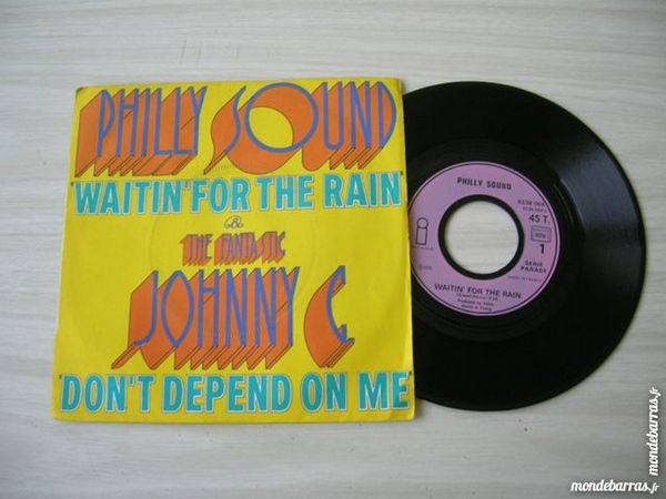 45 TOURS PHILLY SOUND/THE FANTASTIC JOHNNY C FUNK 33 Nantes (44)