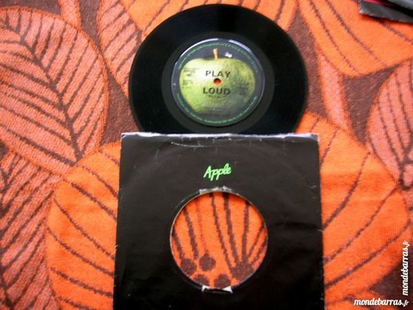 45 TOURS PLASTIC ONO BAND Cold turkey - USA 14 Nantes (44)