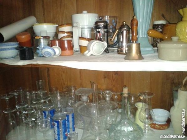 Tr�s jolie vaisselle 10 Avignon (84)