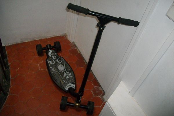 Trottinette - fabienne13009 25 Marseille 9 (13)