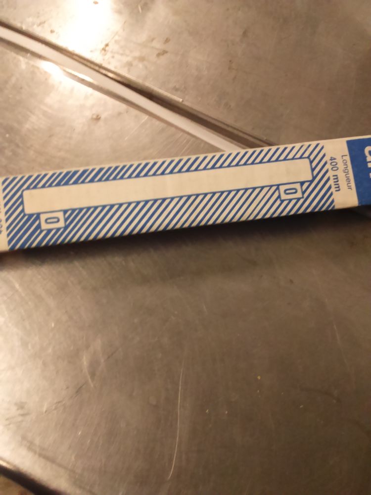 Tube n�on 7 Paris 10 (75)