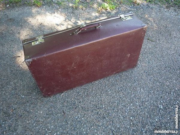Valise/malle ancienne 25 Castres (81)