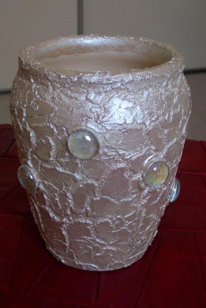 Vase revisit� .
6 Vair� (85)