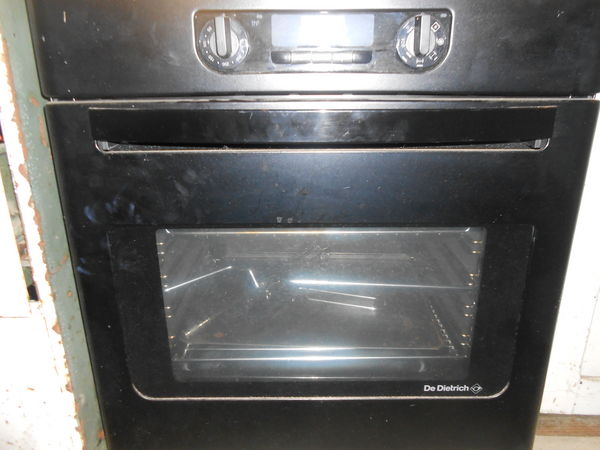 vends four encastrable multifonction 250 Fontaine-Gu�rin (49)