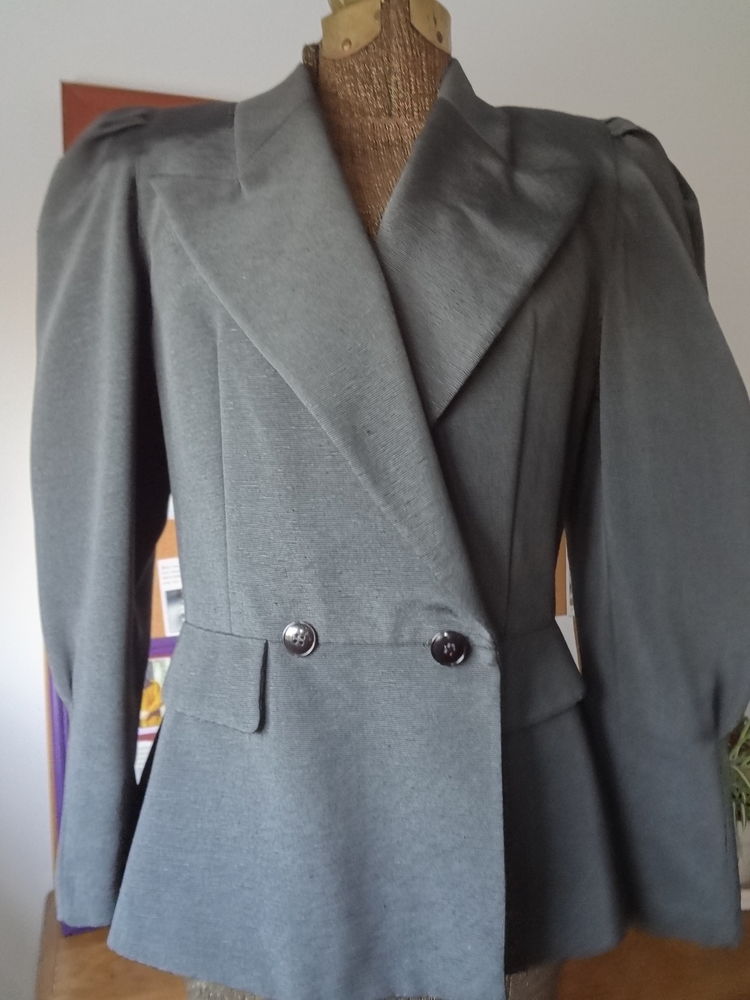 Vends VESTE SPENCER - T4O 30 Bletterans (39)