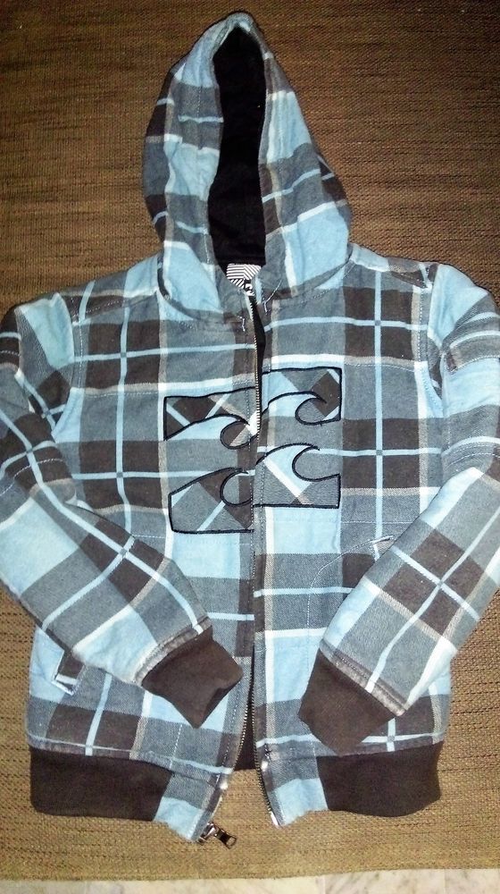 Veste capuche bilbalong 8 ans �tat correct 10 Marseille 9 (13)