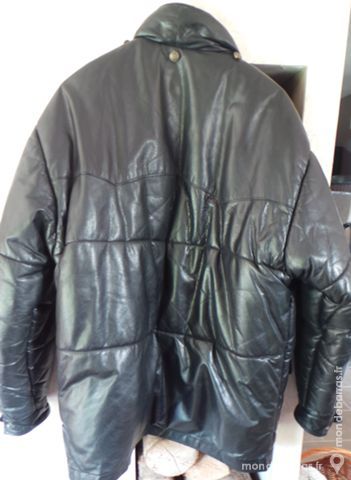Veste doudoune en cuir taille M 35 Houppeville (76)