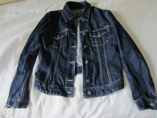 VESTE EN JEAN BLEU MARINE 15 Ch�teauneuf-Grasse (06)