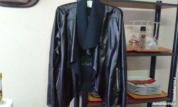 veste simili cuir neuve 12 Meschers-sur-Gironde (17)