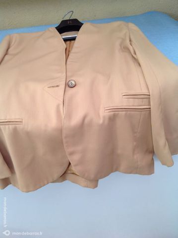 Veste tailleur femme xl 15 Villepinte (93)
