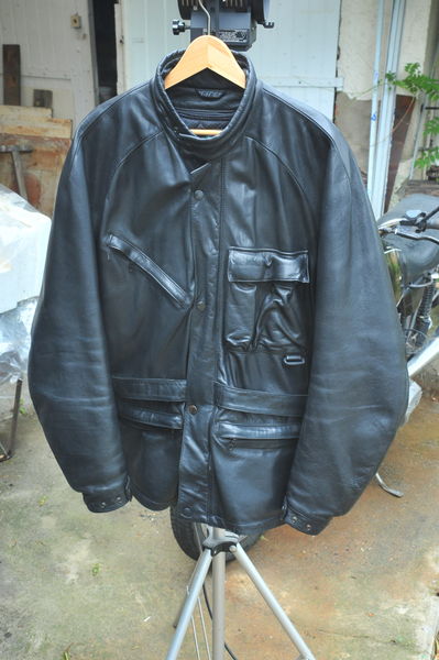 VESTE DE VILLE CUIR MOTO 200 Toulouse (31)