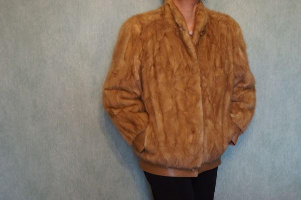 Veste en vison v�ritable couleur pastel 100 Plaisance-du-Touch (31)