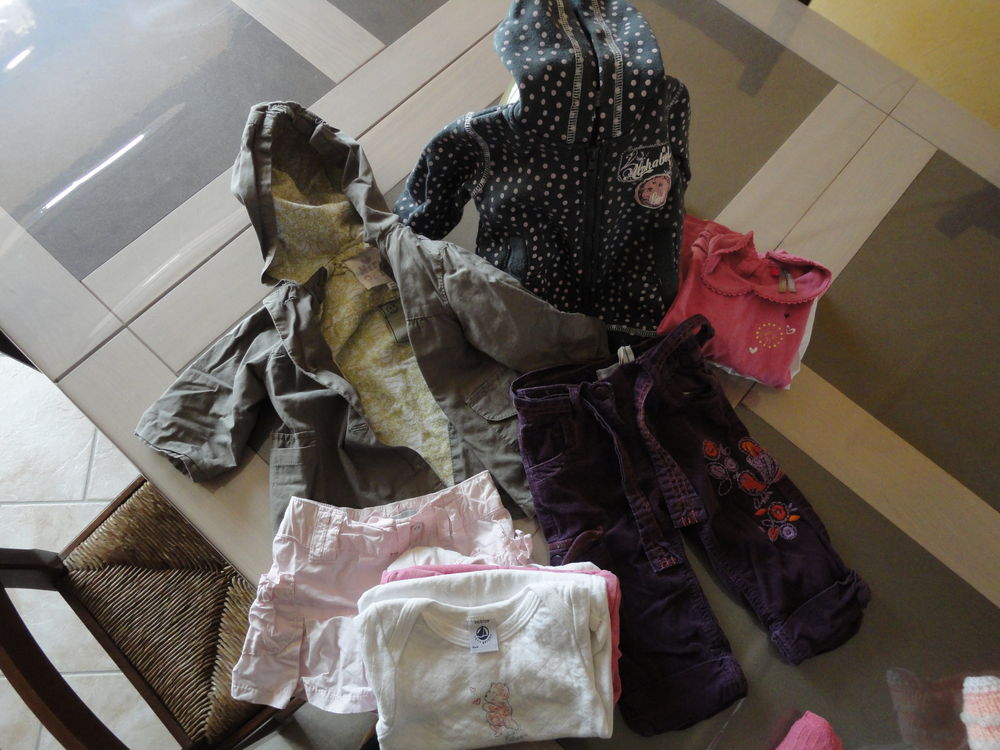 Lot v�tement b�b� 15 La Grande-R�sie (70)