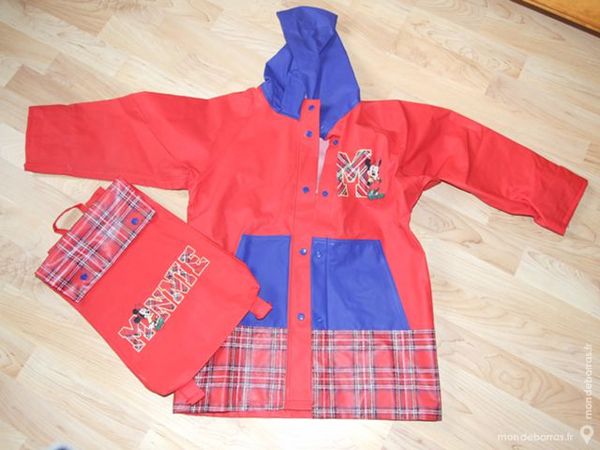 v�tement pluie DISNEY +sac 8 Salleb�uf (33)
